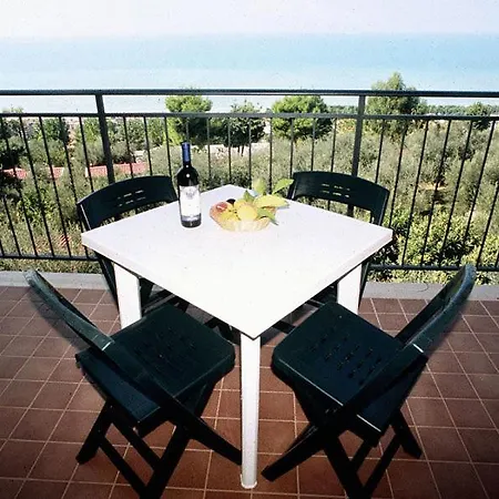 Apulia Europe Garden Club Eco & Sport Resort 4 Stelle * 锡尔维玛丽娜