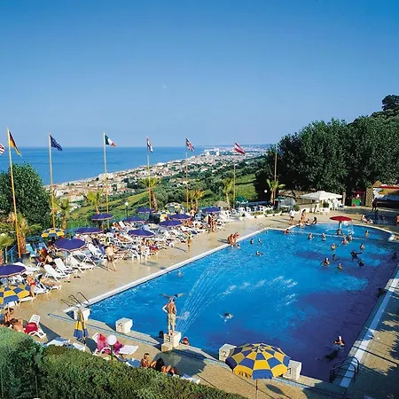 度假村 Apulia Europe Garden Club Eco & Sport Resort 4 Stelle *