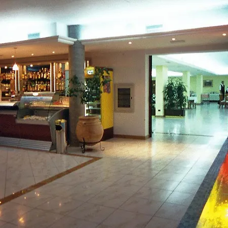 Apulia Europe Garden Club Eco & Sport Resort 4 Stelle 度假村