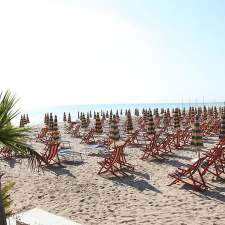Apulia Europe Garden Club Eco & Sport Resort 4 Stelle 度假村 *